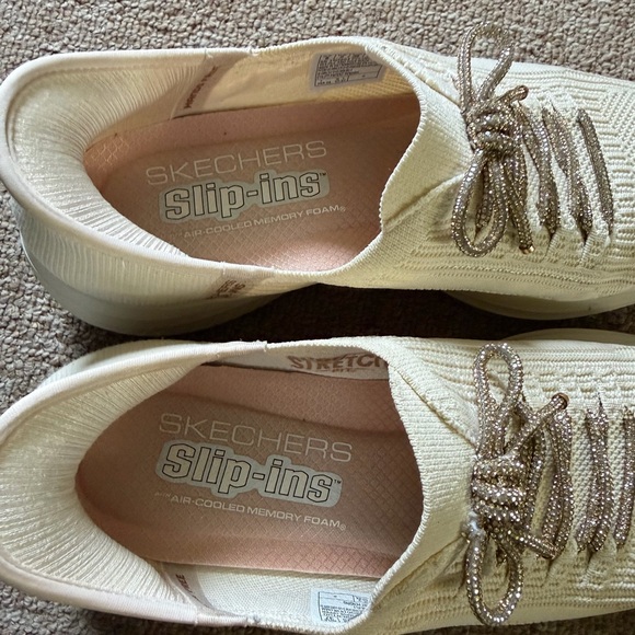 Skechers Slip-Ins: Ultra Flex 3.0 - Diamond Dreamer, cream size 8 - Picture 4 of 6